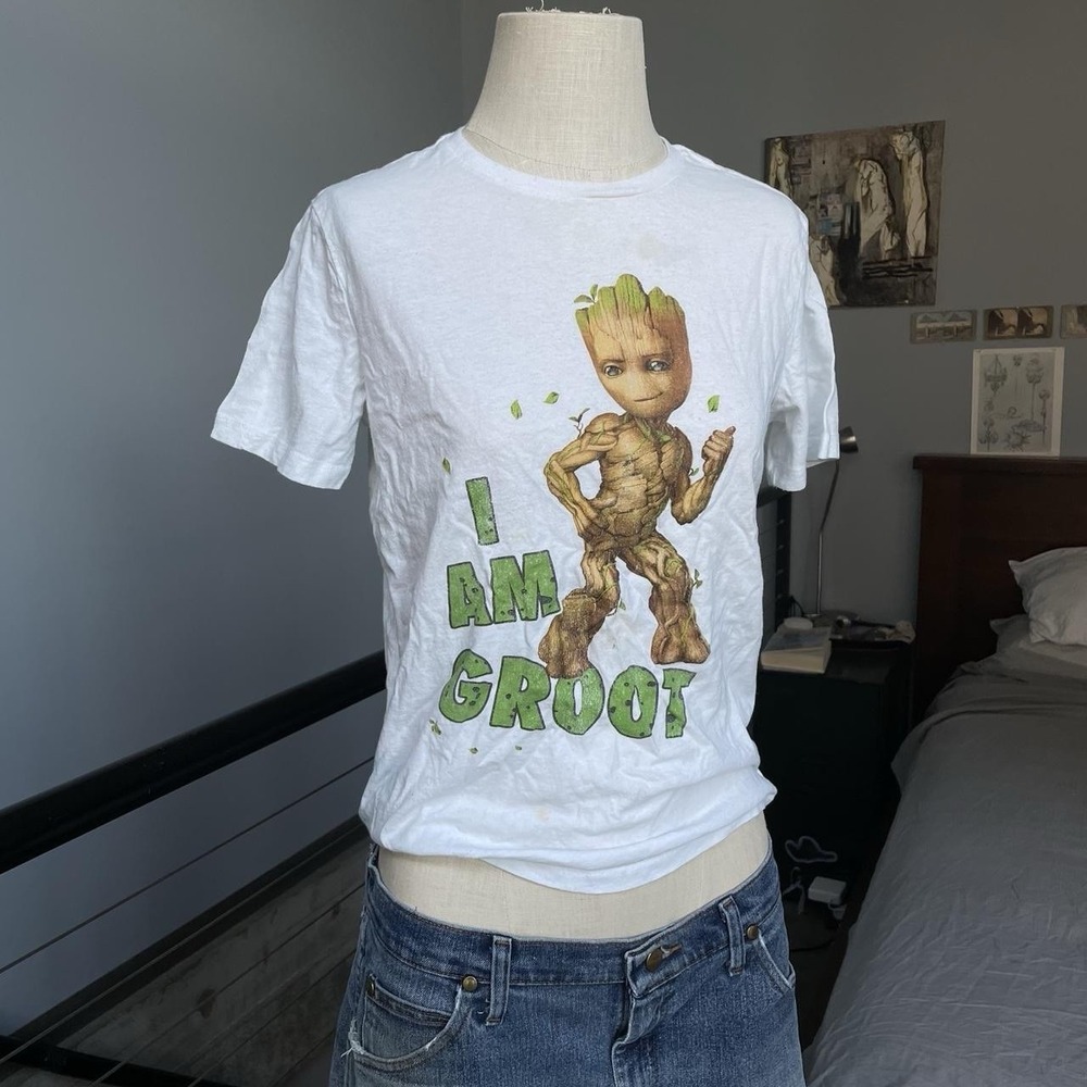 Cutest I Am Groot' Tshirt Women's Size Small Shortsleeved T Shirt